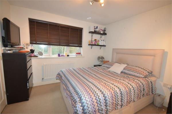 Tiverton Way, Mill Hill